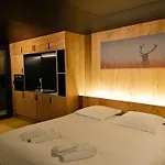 Cimeo 山林小屋 *
