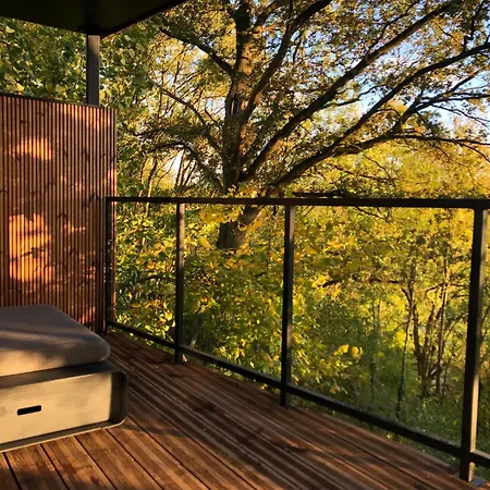 Cimeo Lodge